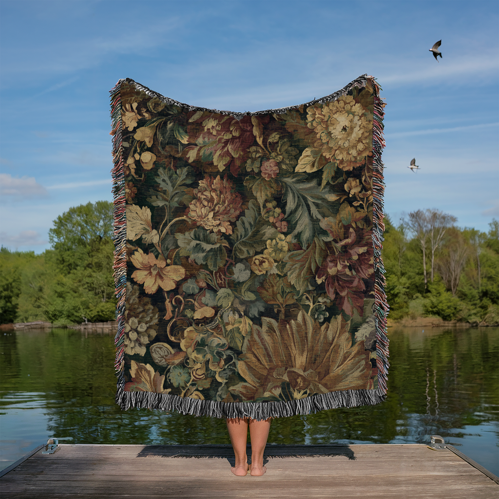 Vintage Floral Tapestry - PoeticWovens