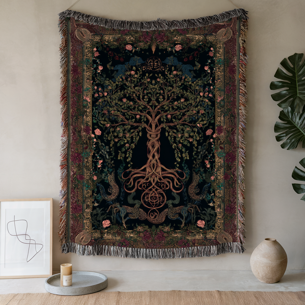 The Old Tree Classical Woven Blanket - PoeticWovens